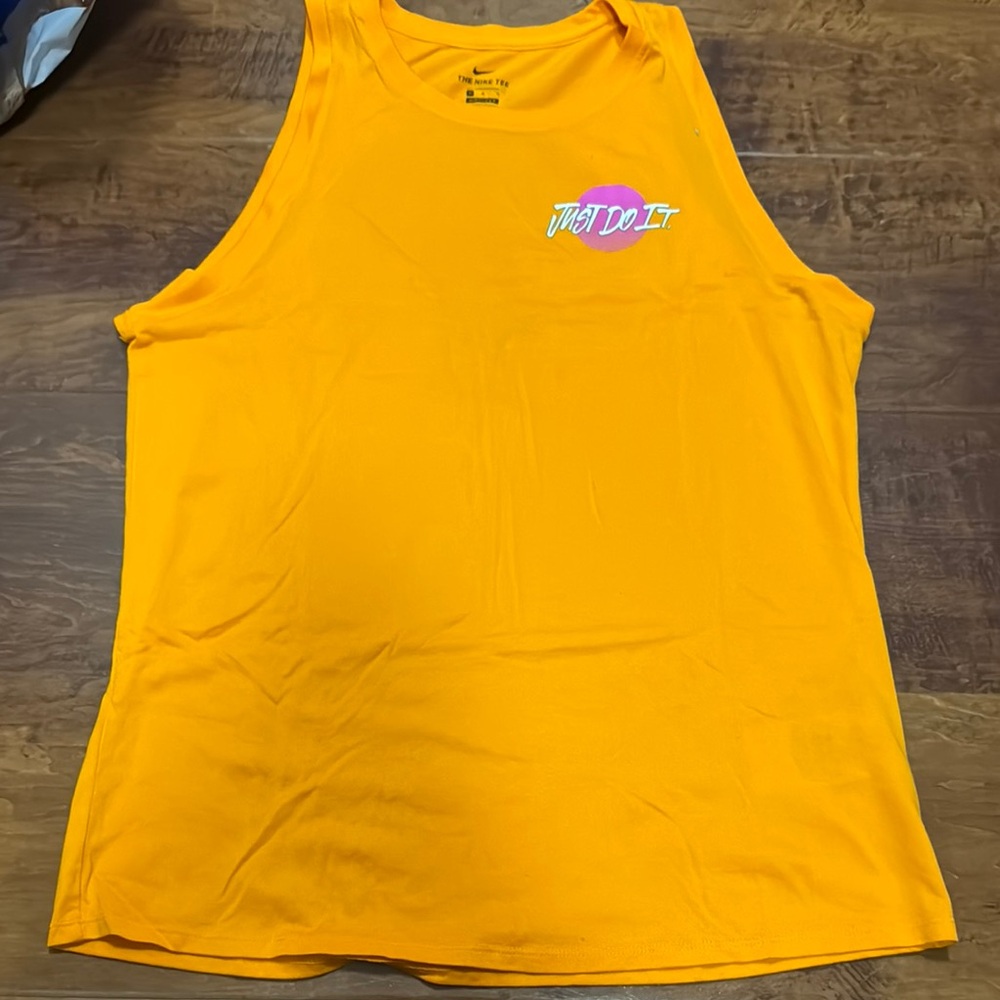 Nike Graphic Tank Top